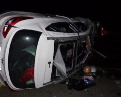 В Азербайджане супруга и водитель высокопоставленного чиновника погибли в аварии