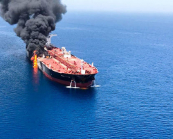 Иран отрицает причастность к атаке на танкеры - ОБНОВЛЕНО + ВИДЕО