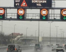 На двух магистралях Баку снижен предел скорости