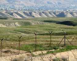 ВС Армении подвергли интенсивному обстрелу жилые дома в селах Гушчу Айрым и Фарахли Газахского района