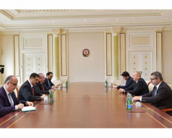 Президент Ильхам Алиев принял председателя Великого национального собрания Турции