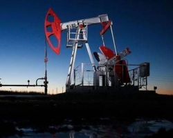 Нефть на мировых рынках упала в цене