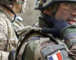 Франция усилит защиту своих военных в Ираке
