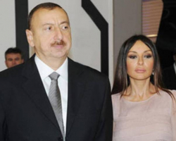 Президент Ильхам Алиев и Первый вице-президент Мехрибан Алиева подписали некролог в связи с кончиной Бахадура Тагиева