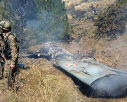 Атака пакистанских военных на самолет ВВС Индии попала на видео