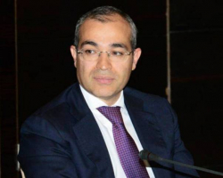 Новый министр экономики Азербайджана представлен коллективу министерства