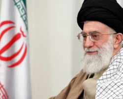 Хаменеи: США мстят Ирану и его союзникам